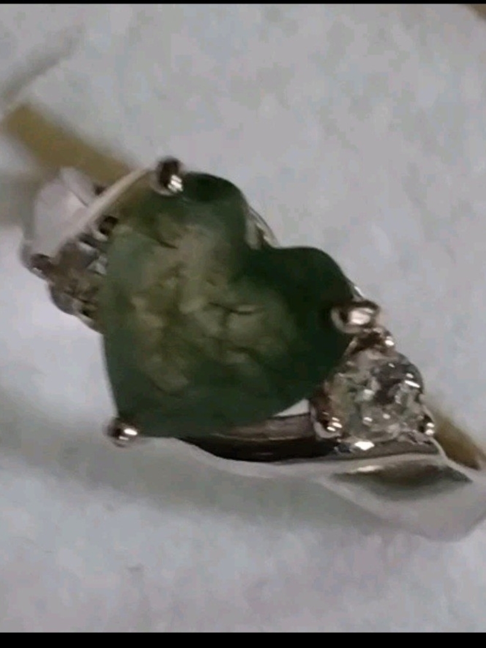 Heart-Shaped Green Gemstone Ring with Clear Accents - Women Jewelry - Picture 2 of 6